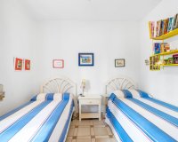 Resale - Apartment - Orihuela Costa  - Villamartin