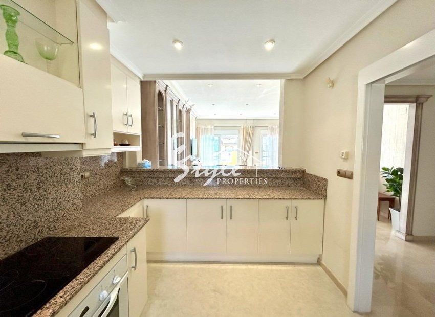 Resale - Apartment Penthouse - Dehesa de campoamor - Campoamor