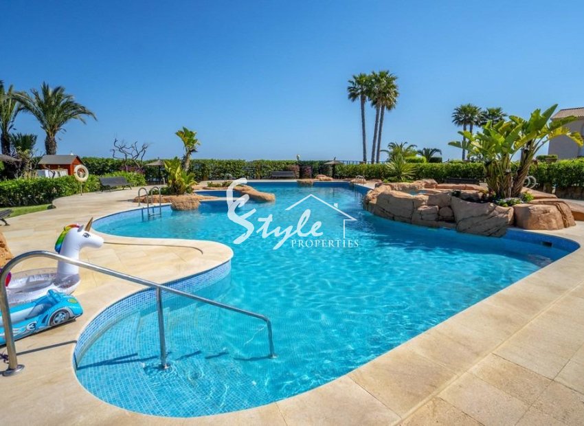 Resale - Apartment Penthouse - Dehesa de campoamor - Campoamor