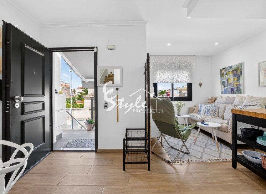 Resale - Apartment Penthouse - Orihuela-Costa - La Zenia