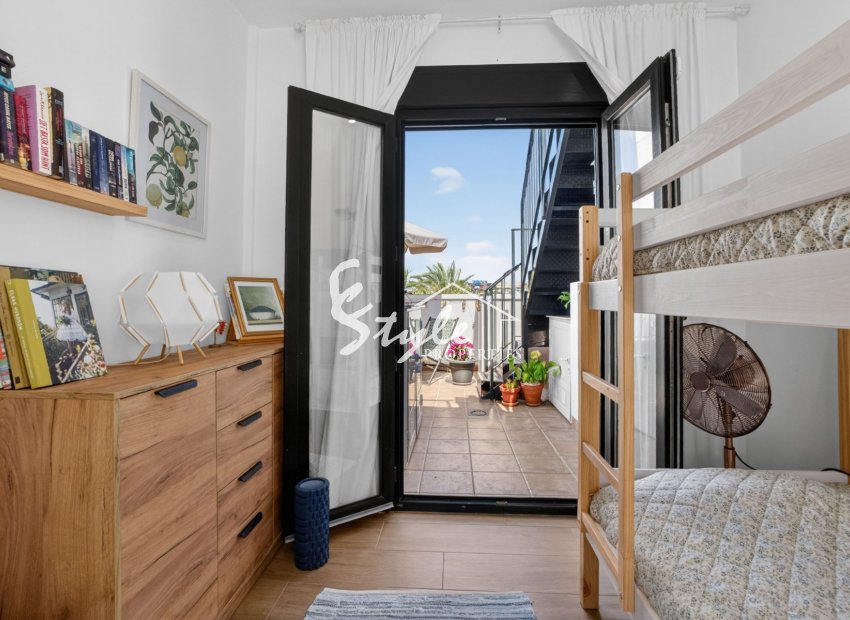 Resale - Apartment Penthouse - Orihuela-Costa - La Zenia