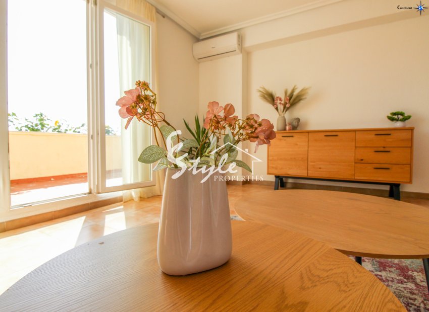 Resale - Apartment Penthouse - Punta Prima - Beach