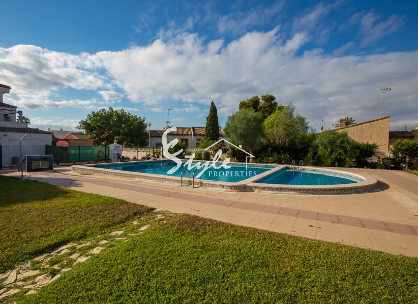 Resale - Apartment Penthouse - Punta Prima - Beach