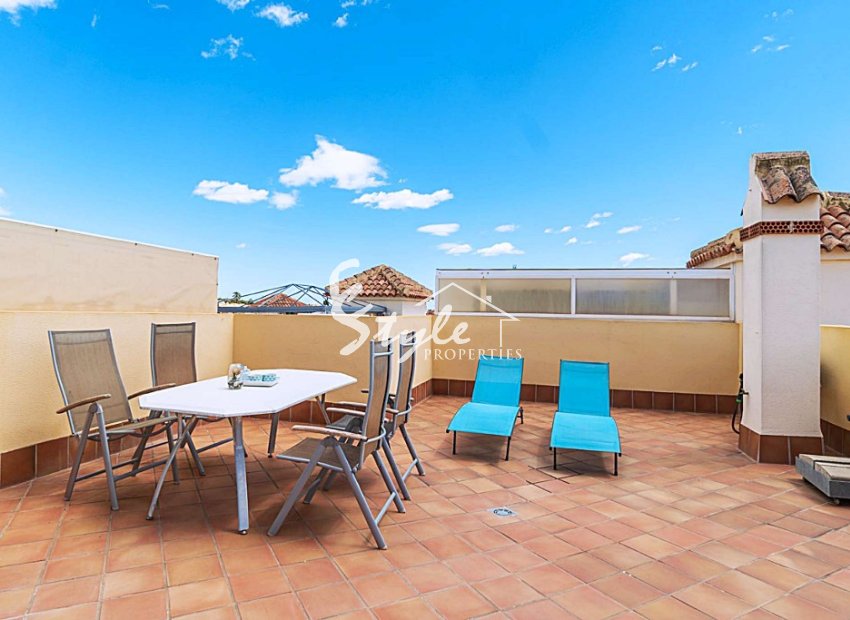 Resale - Apartment Penthouse - Punta Prima