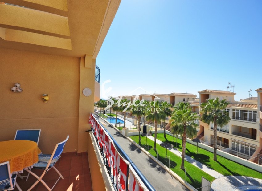 Resale - Apartment Penthouse - Punta Prima
