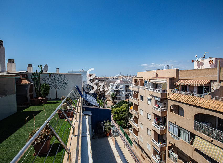 Resale - Apartment Penthouse - Torrevieja - Beach