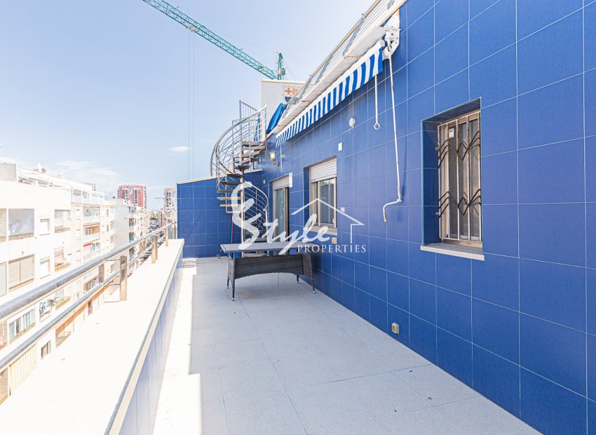 Resale - Apartment Penthouse - Torrevieja - Beach