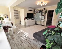 Resale - Apartment Penthouse - Torrevieja