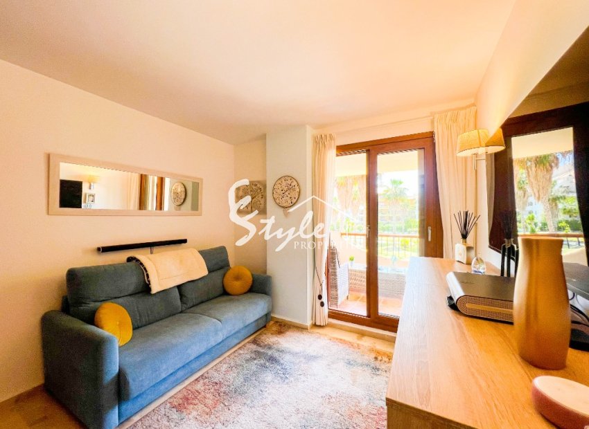 Resale - Apartment - Punta Prima - La Entrada