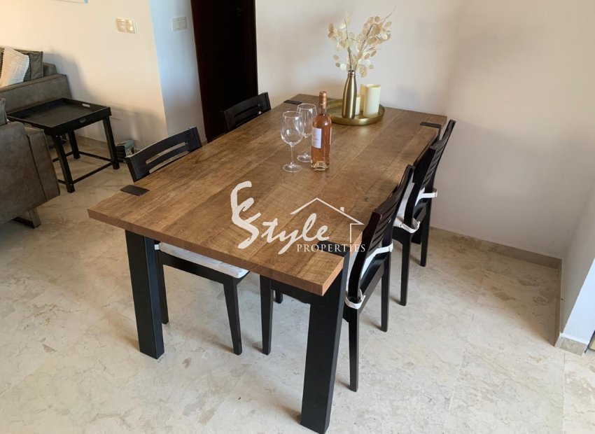 Resale - Apartment - Punta Prima - La Entrada