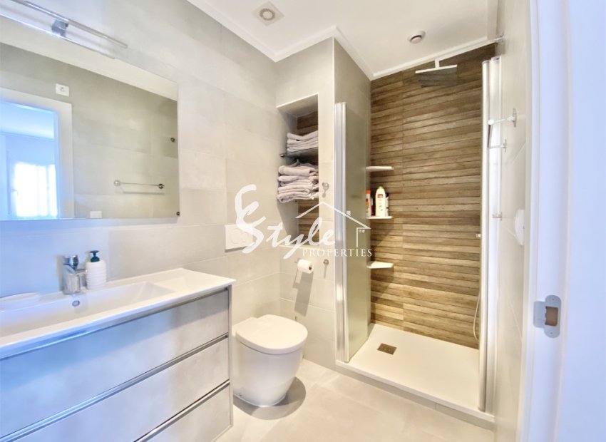 Resale - Apartment - Punta Prima