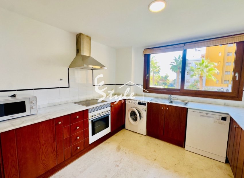 Resale - Apartment - Punta Prima