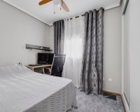 Resale - Apartment - Torrevieja - Calle Finlandia