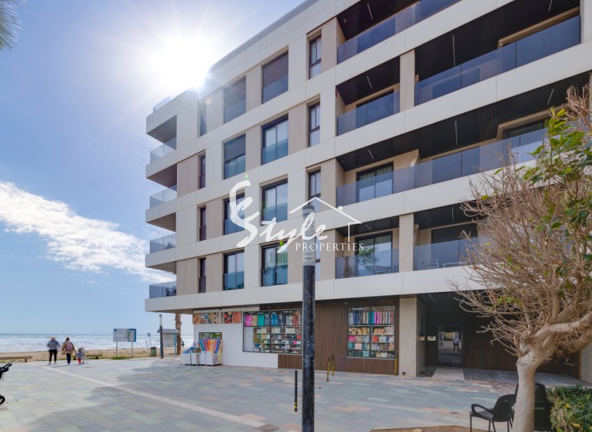 Resale - Apartment - Torrevieja - calle San Juan -la Mata