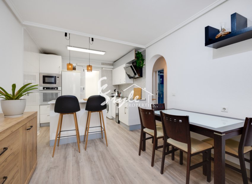 Resale - Apartment - Torrevieja - calle VICTOR GARCIA VILLALGORDO