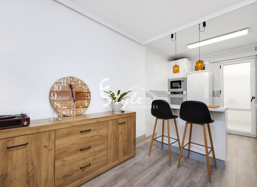 Resale - Apartment - Torrevieja - calle VICTOR GARCIA VILLALGORDO