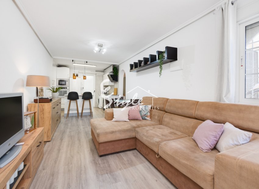 Resale - Apartment - Torrevieja - calle VICTOR GARCIA VILLALGORDO