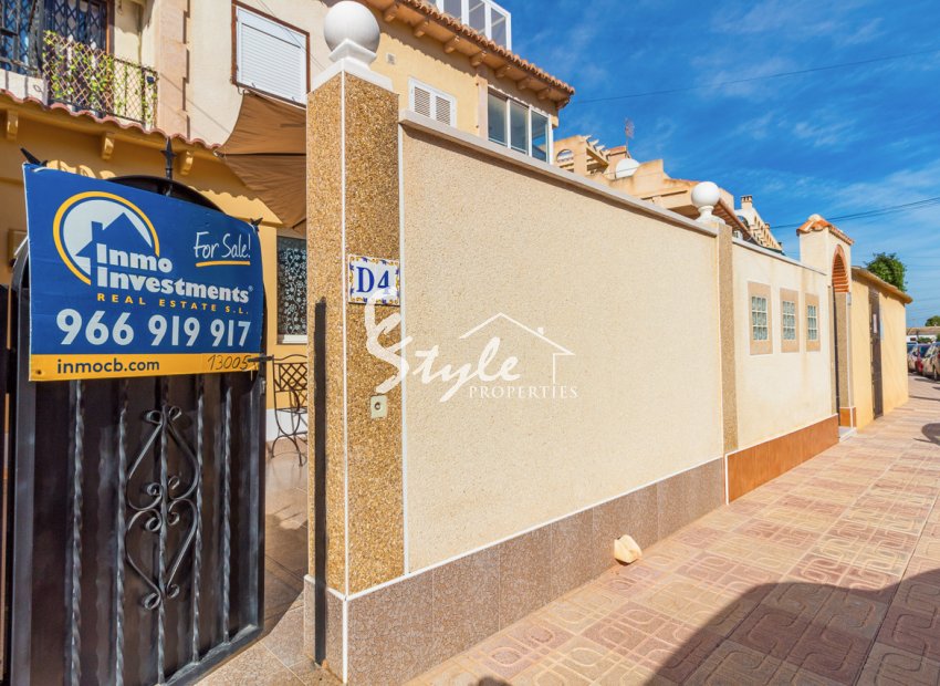 Resale - Apartment - Torrevieja - El Chaparral