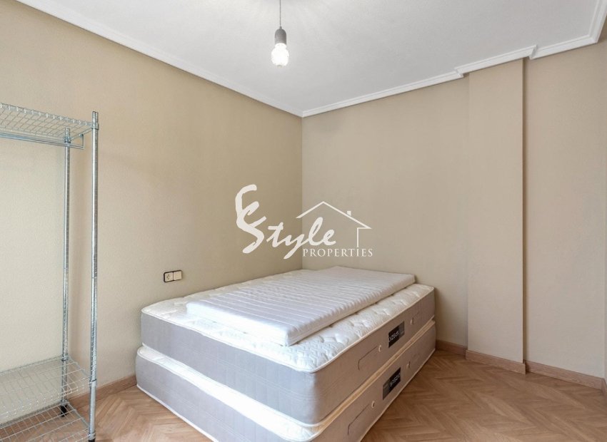 Resale - Apartment - Torrevieja - La Mata