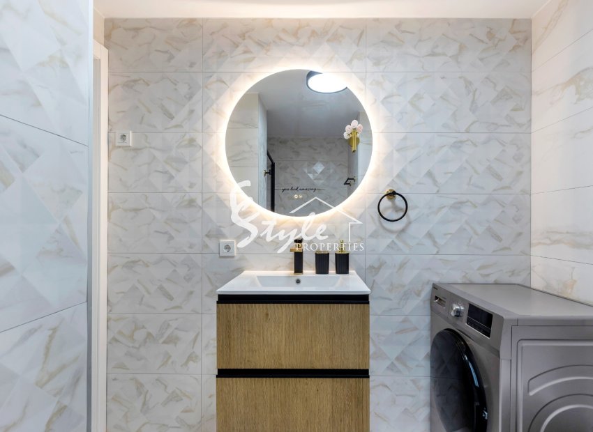 Resale - Apartment - Torrevieja - La Mata