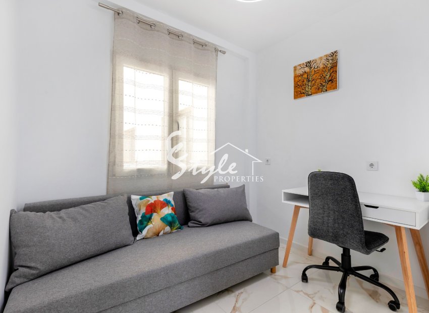 Resale - Apartment - Torrevieja - La Mata