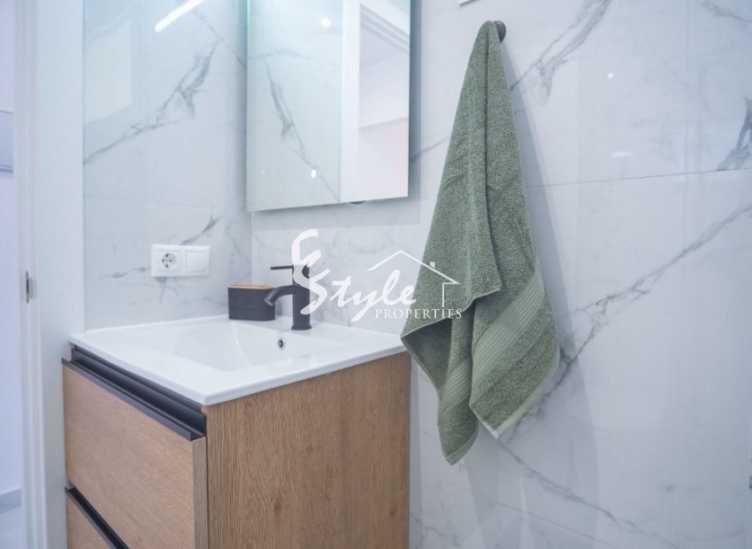 Resale - Apartment - Torrevieja - La Veleta