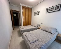 Resale - Apartment - Torrevieja - La Veleta