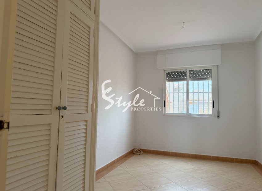 Resale - Apartment - Torrevieja - Los Locos
