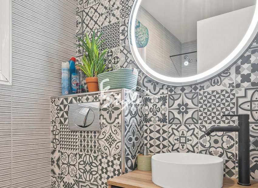 Resale - Apartment - Torrevieja - Playa del Cura