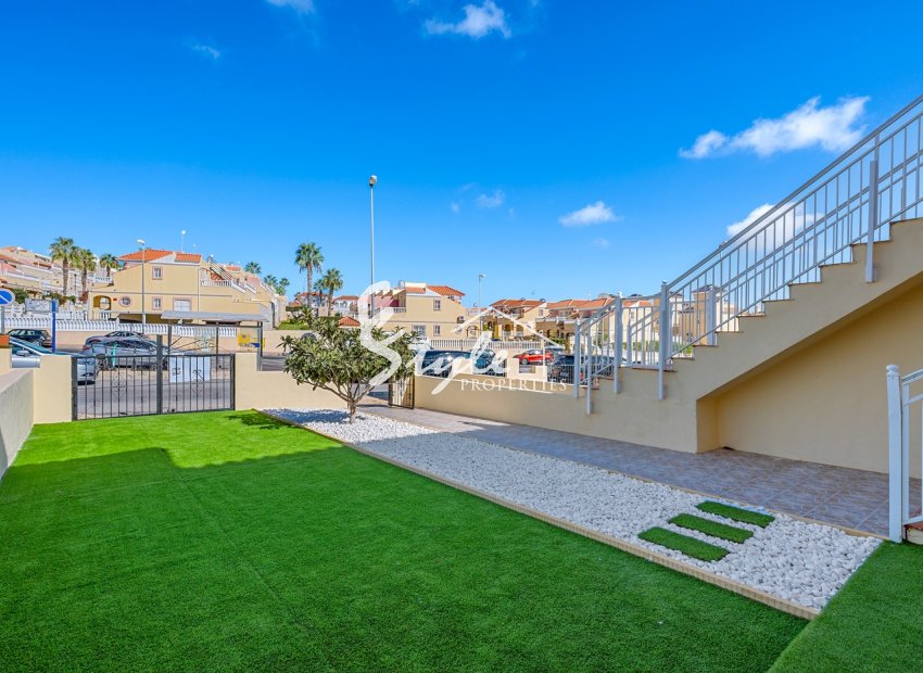 Resale - Apartments - San Miguel De Salinas - Orihuela Costa