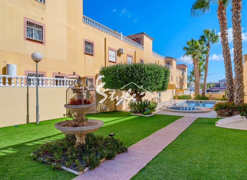Resale - Apartments - San Miguel De Salinas - Orihuela Costa