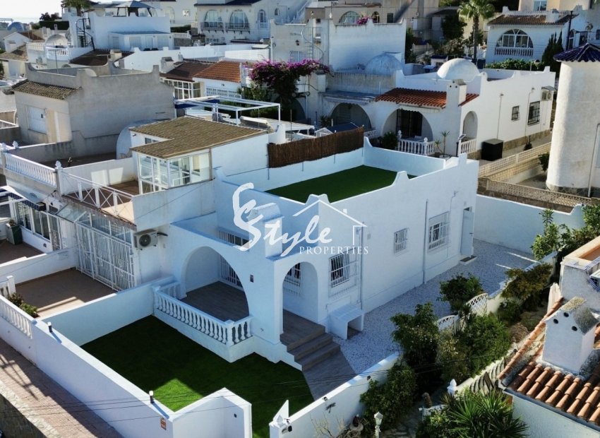 Resale - Bungalow - Orihuela Costa  - Las Filipinas