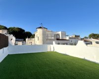 Resale - Bungalow - Orihuela Costa  - Las Filipinas