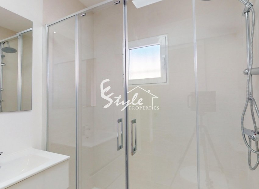 Resale - Bungalow - Orihuela Costa  - Las Filipinas