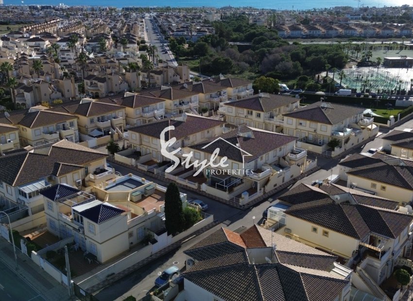 Resale - Bungalow - Orihuela Costa  - Playa Flamenca