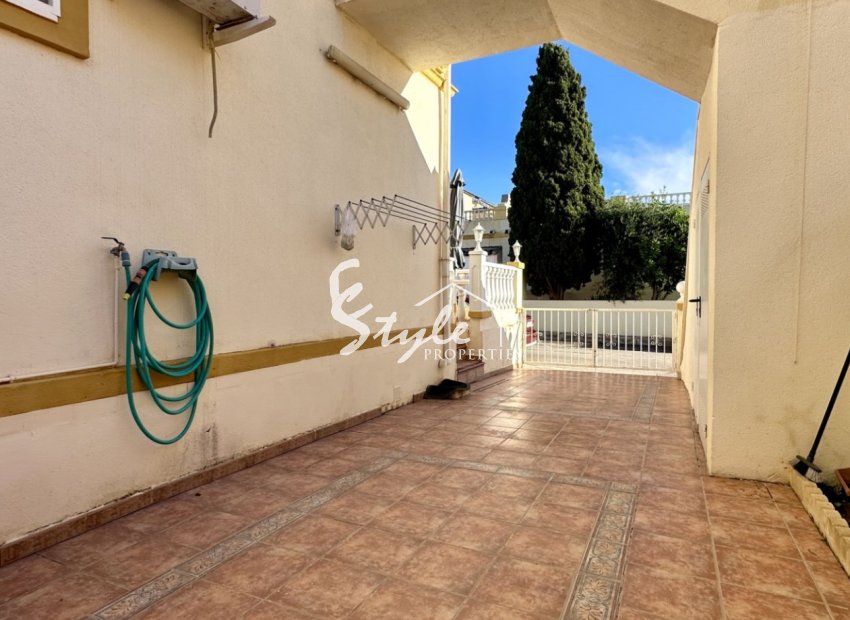Resale - Bungalow - Orihuela Costa  - Playa Flamenca
