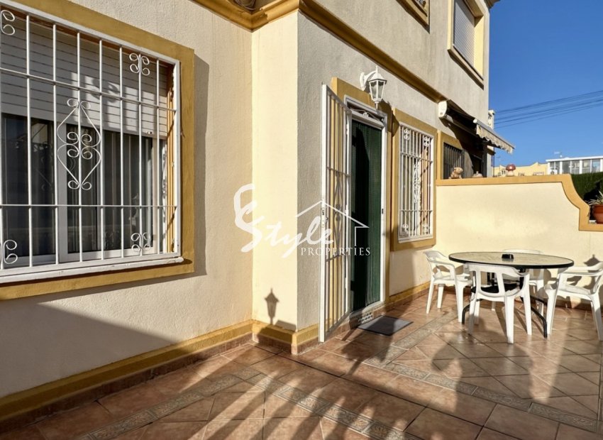 Resale - Bungalow - Orihuela Costa  - Playa Flamenca