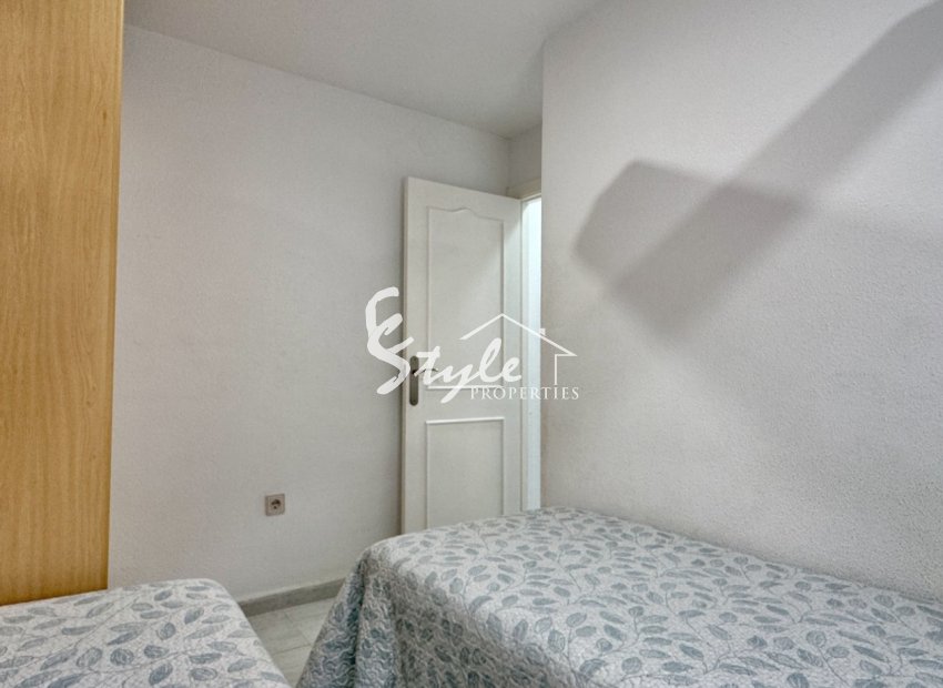 Resale - Bungalow - Orihuela Costa  - Playa Flamenca