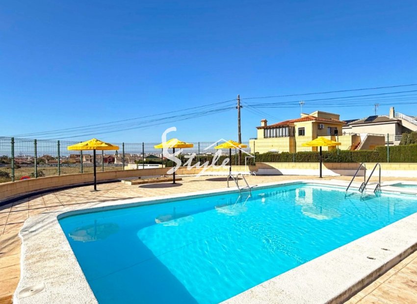Resale - Bungalow - Torrevieja - Torrelamata - La Mata