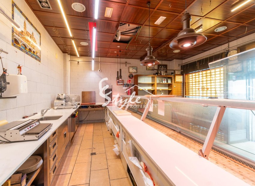 Resale - Commercial - Torrevieja - Paseo maritimo