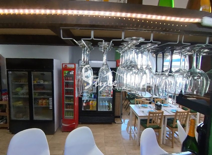 Resale - Commercial - Torrevieja - Puerto