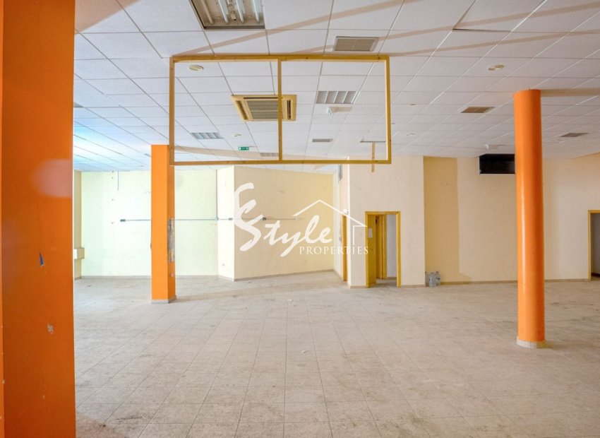 Resale - Commercial - Torrevieja
