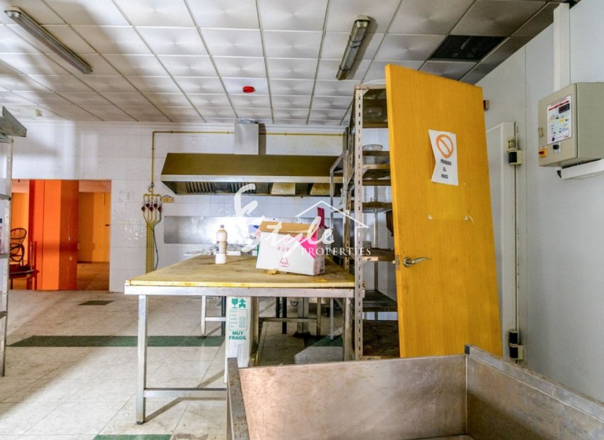 Resale - Commercial - Torrevieja