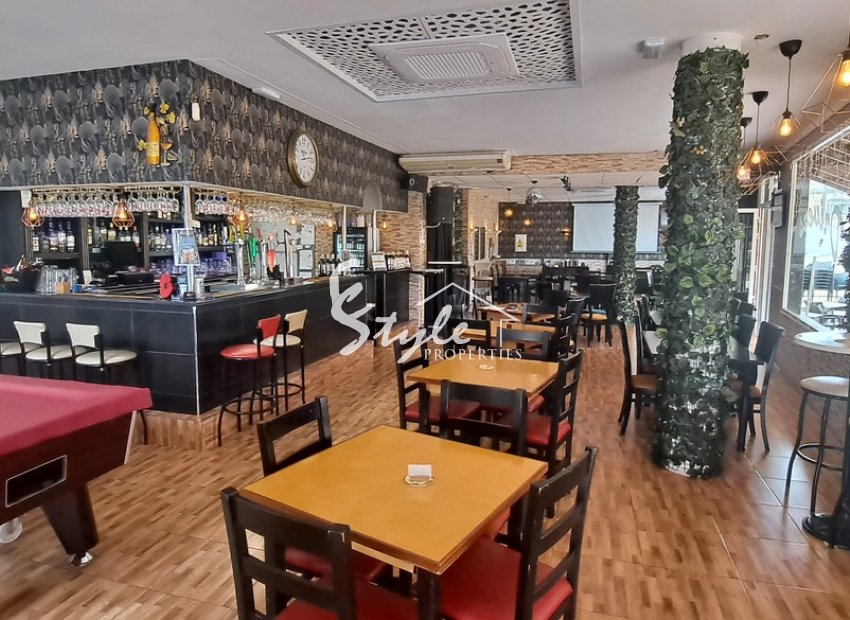 Resale - Commercial - Villamartín - Orihuela Costa