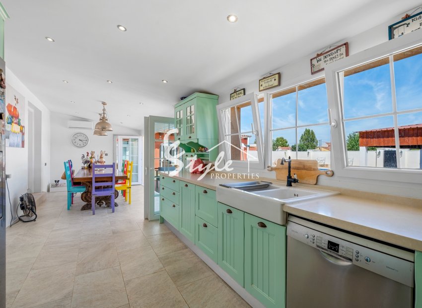 Resale - Country estate - Almoradi - Las heredades