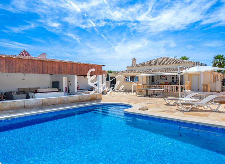 Resale - Finca Country Property - Almoradi - Las heredades