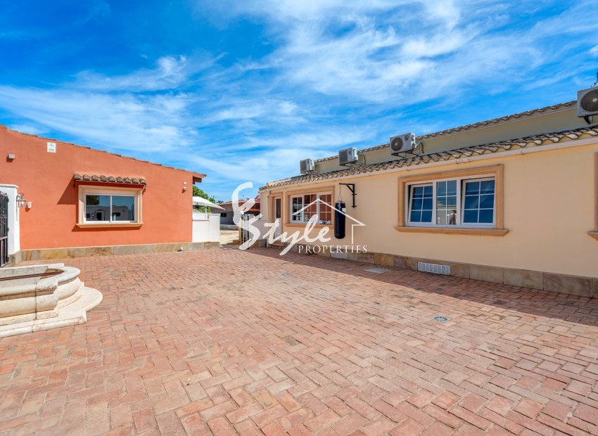 Resale - Finca Country Property - Almoradi - Las heredades