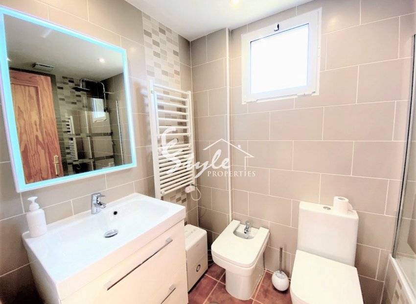 Resale - Quad House - Los Altos