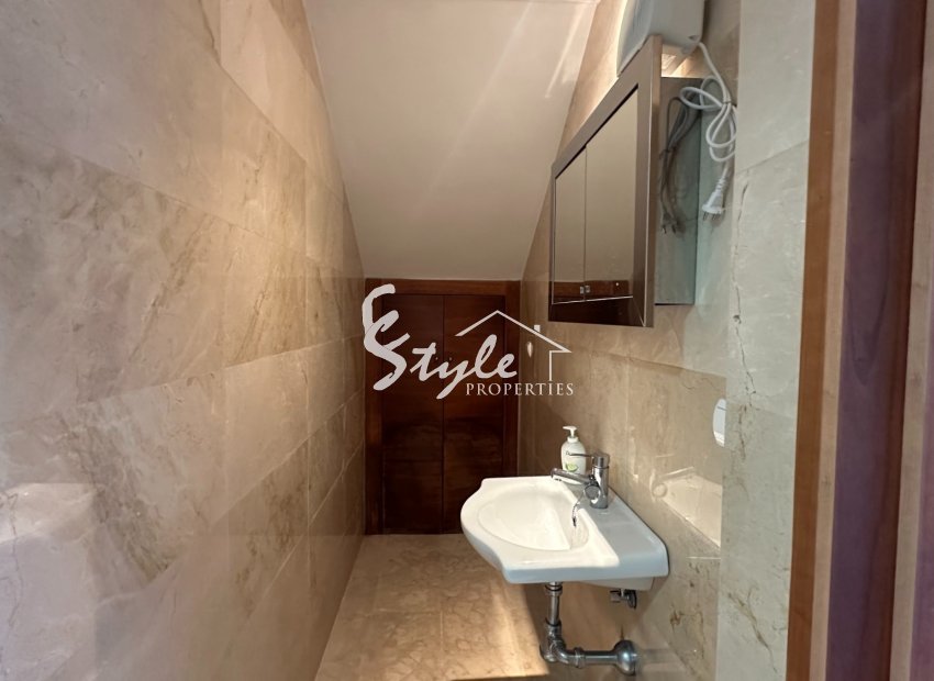 Resale - Semi-Detached Villa - Algorfa - La Finca Golf Resort