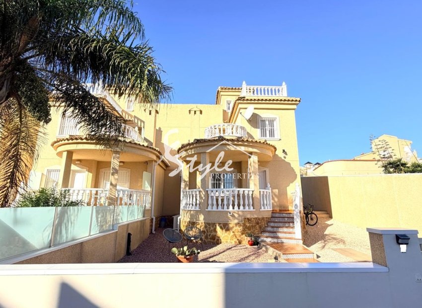 Resale - Semi-Detached Villa - Ciudad Quesada - La Marquesa Golf